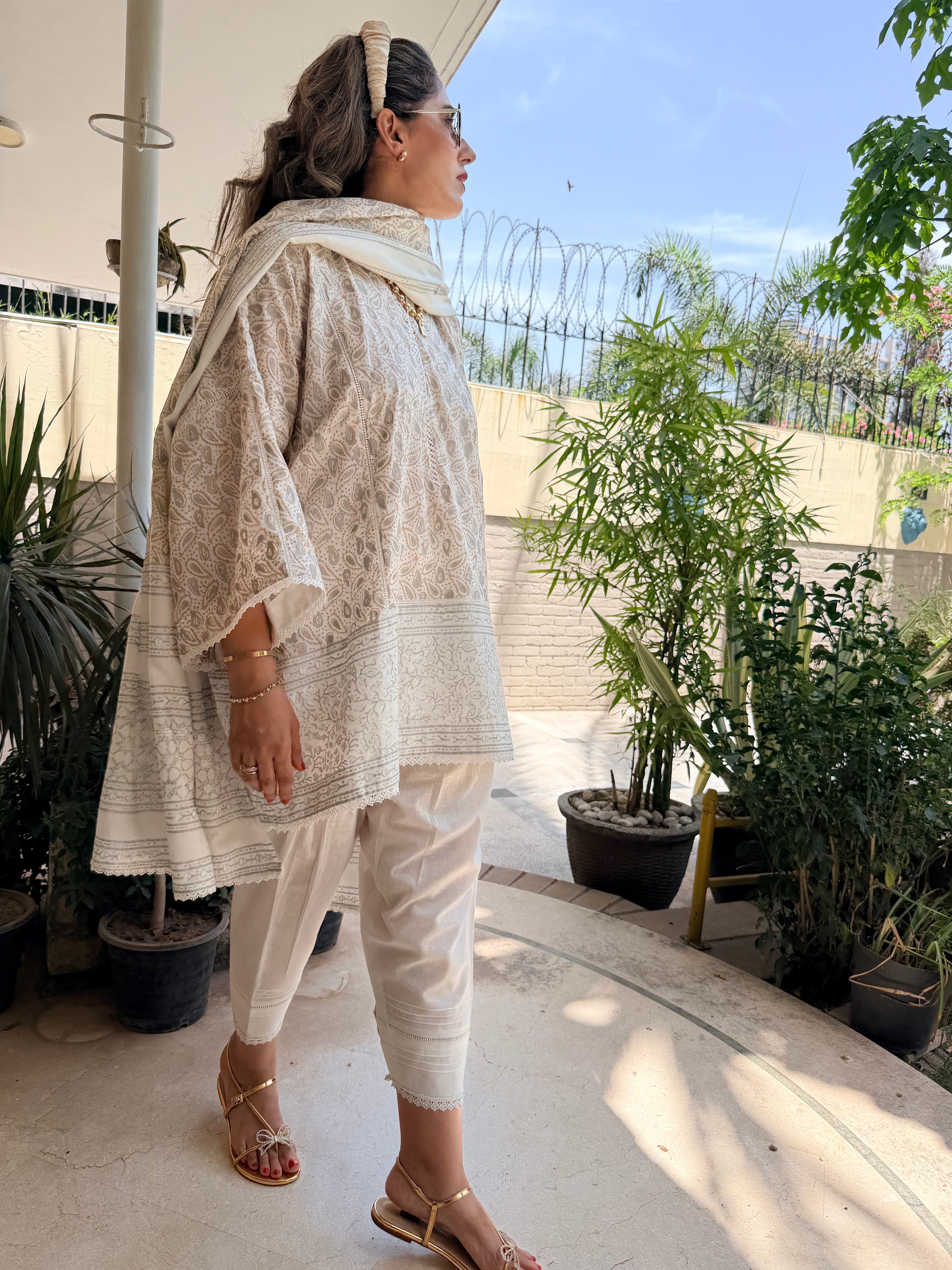 Block print ivory set