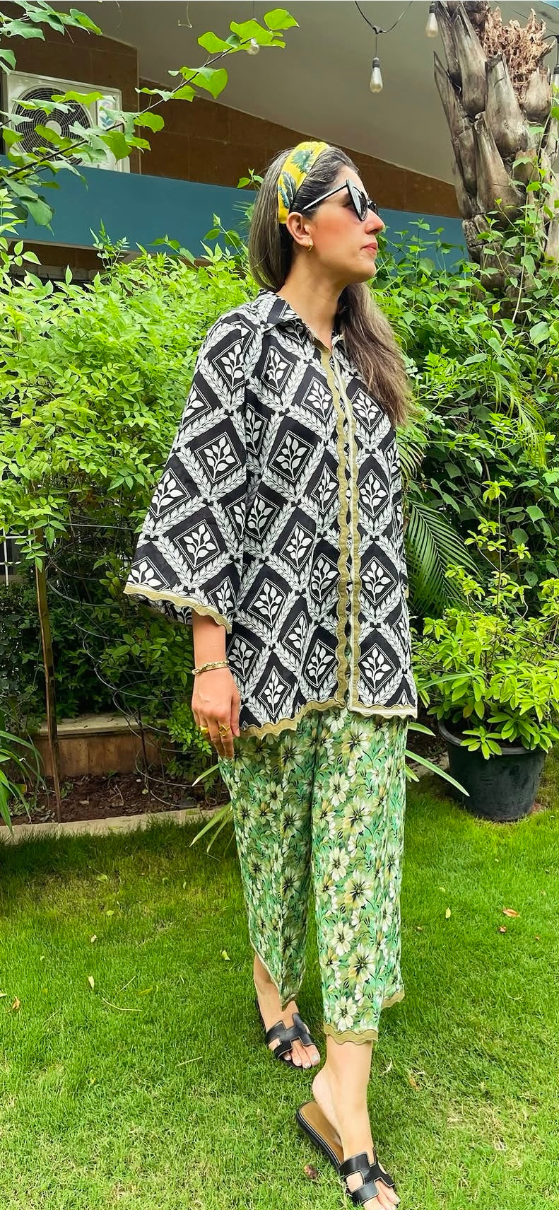Noir Medow Lawn Set