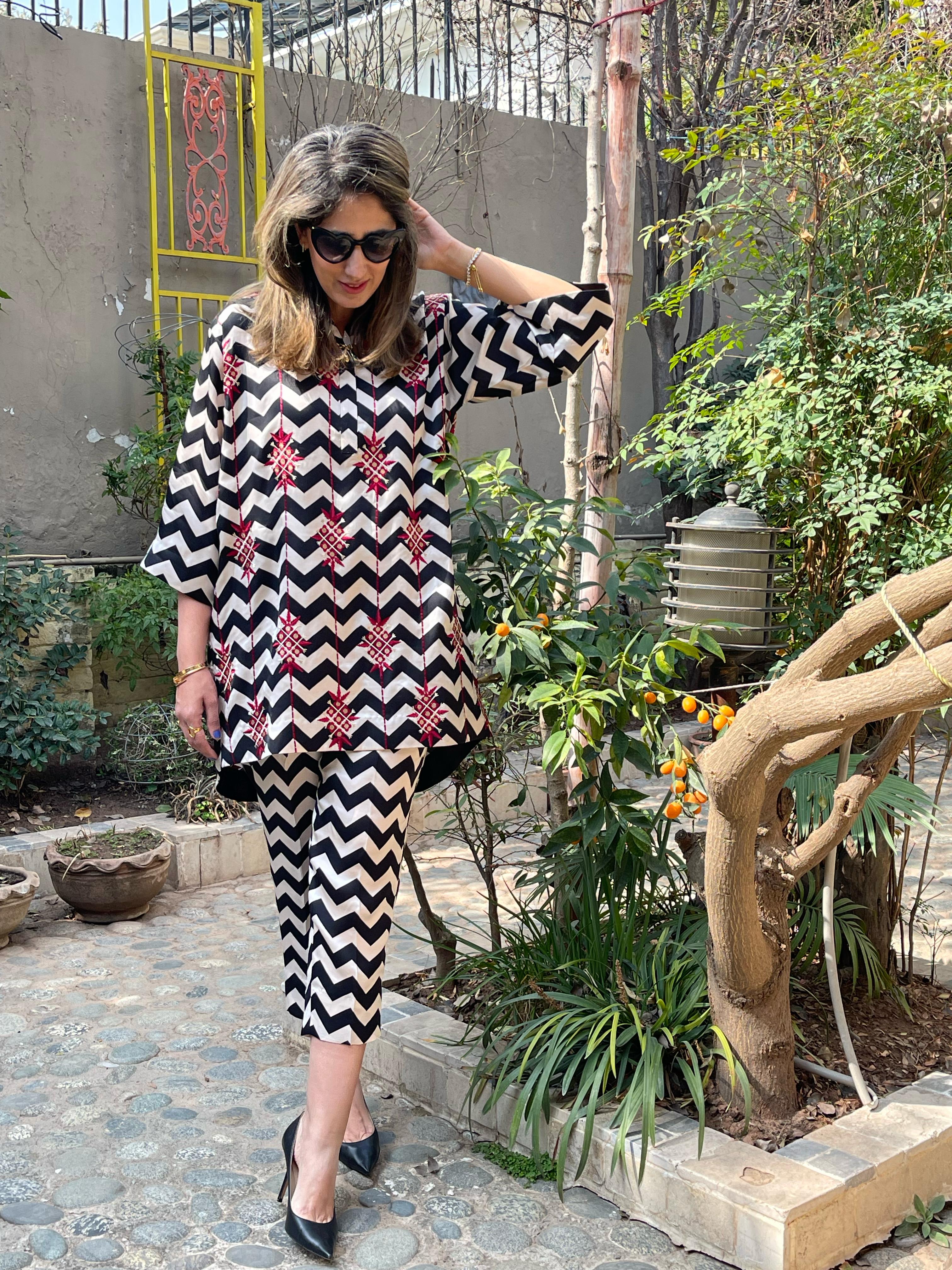 Silk Set Monocrome